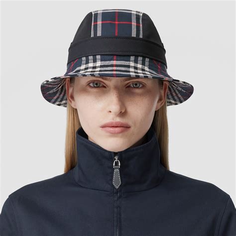 Hat & gloves Burberry Navy in Cotton 